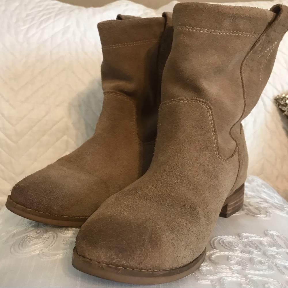 Toms booties - Picture 2 of 3